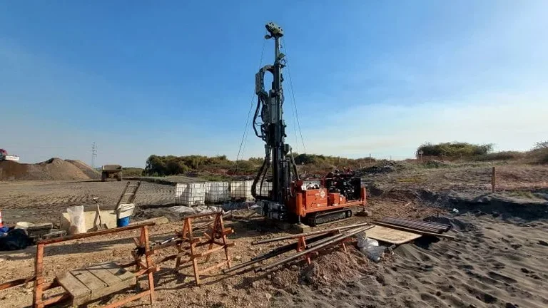 Calicata Exploratoria en Buin: Reconocimiento Directo del Suelo